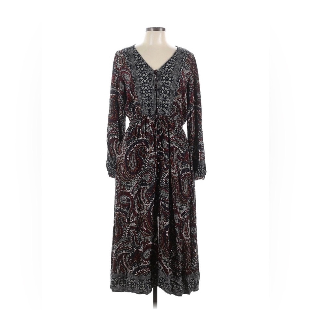 Knox Rose Paisley V-Neck Maxi Dress in Burgundy and Black
